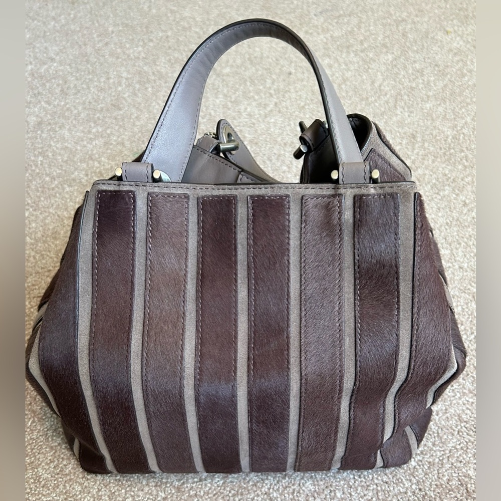 NWOT Authentic MICHAEL KORS Bucket Bag Purse - excellent unused condition - Picture 2 of 13
